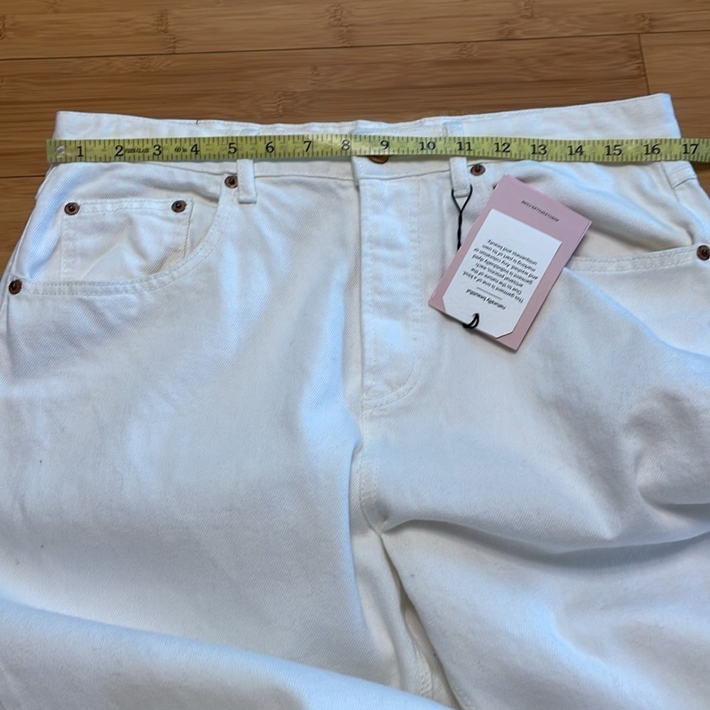 Avec Les Filles Women’s High Rise Jeans Size 30 White Button Fly Straight Leg - Picture 9 of 12